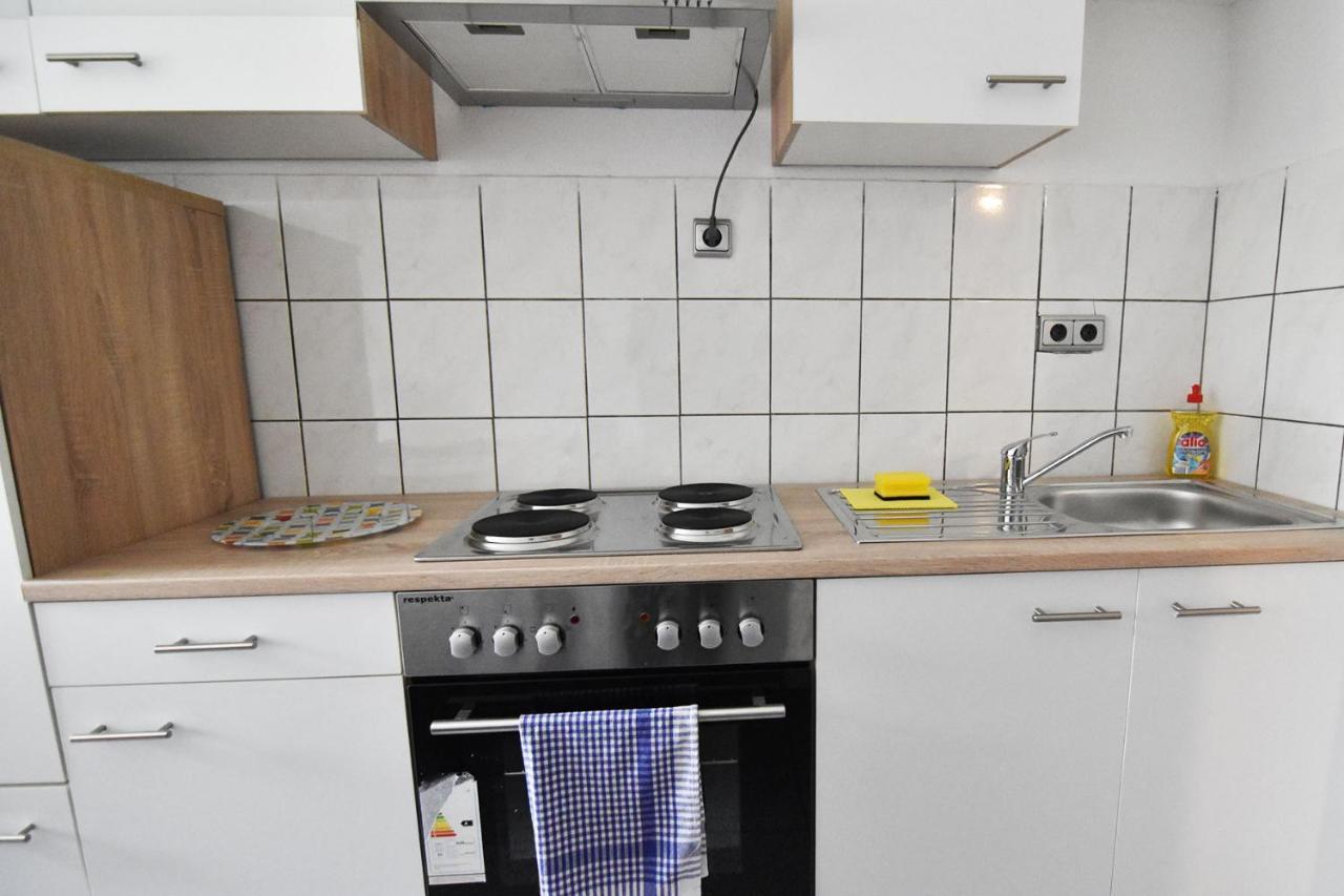 Dorya Am Ring Apartment Кьолн Екстериор снимка