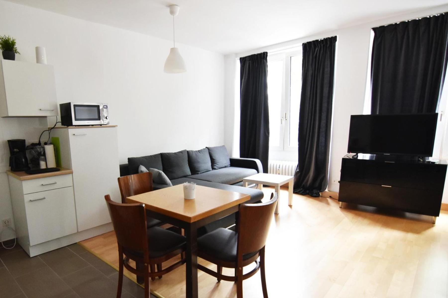 Dorya Am Ring Apartment Кьолн Екстериор снимка