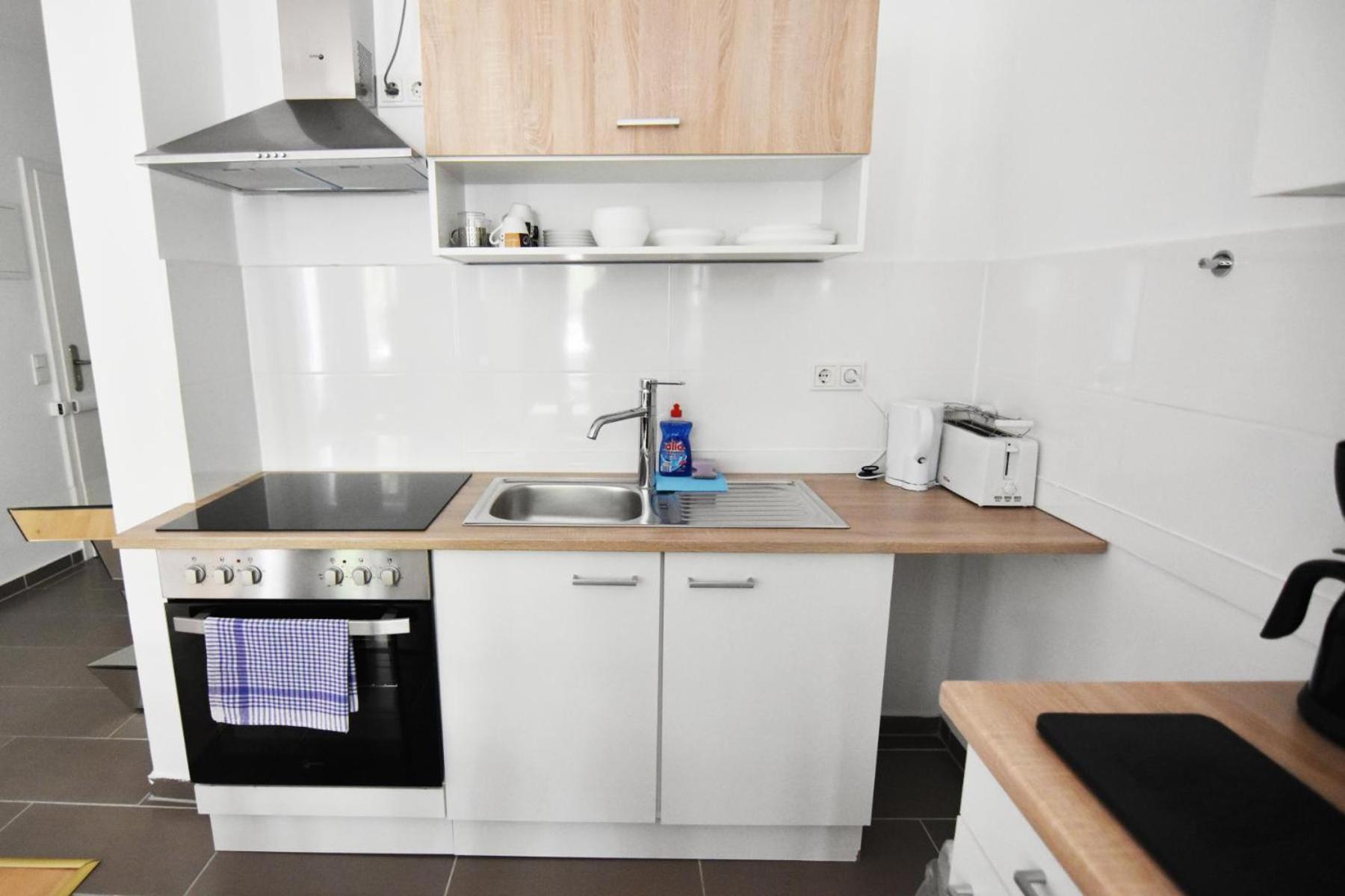 Dorya Am Ring Apartment Кьолн Екстериор снимка