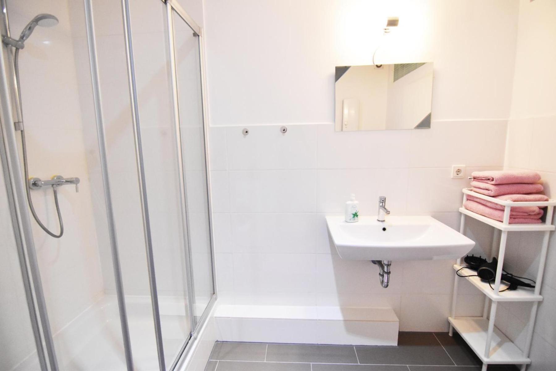 Dorya Am Ring Apartment Кьолн Екстериор снимка