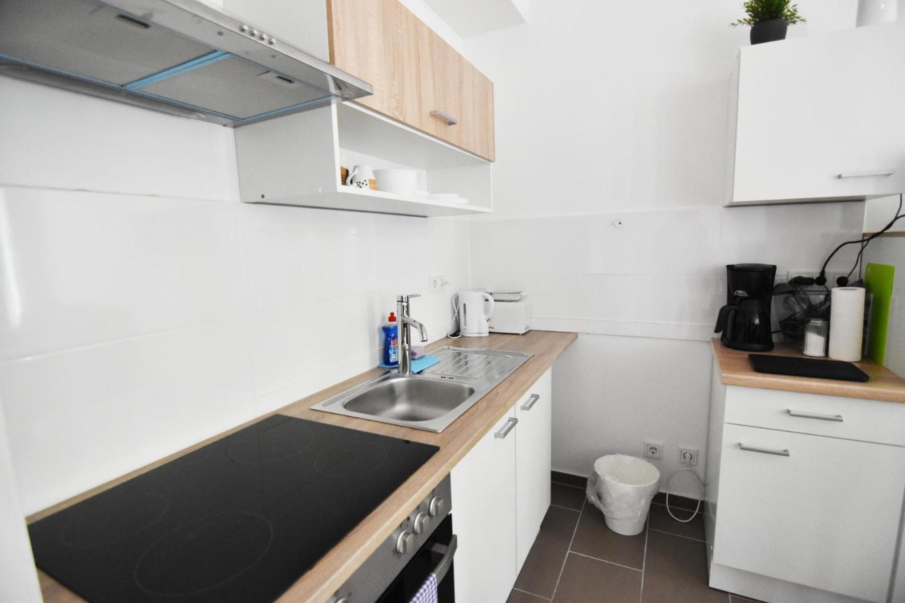Dorya Am Ring Apartment Кьолн Екстериор снимка