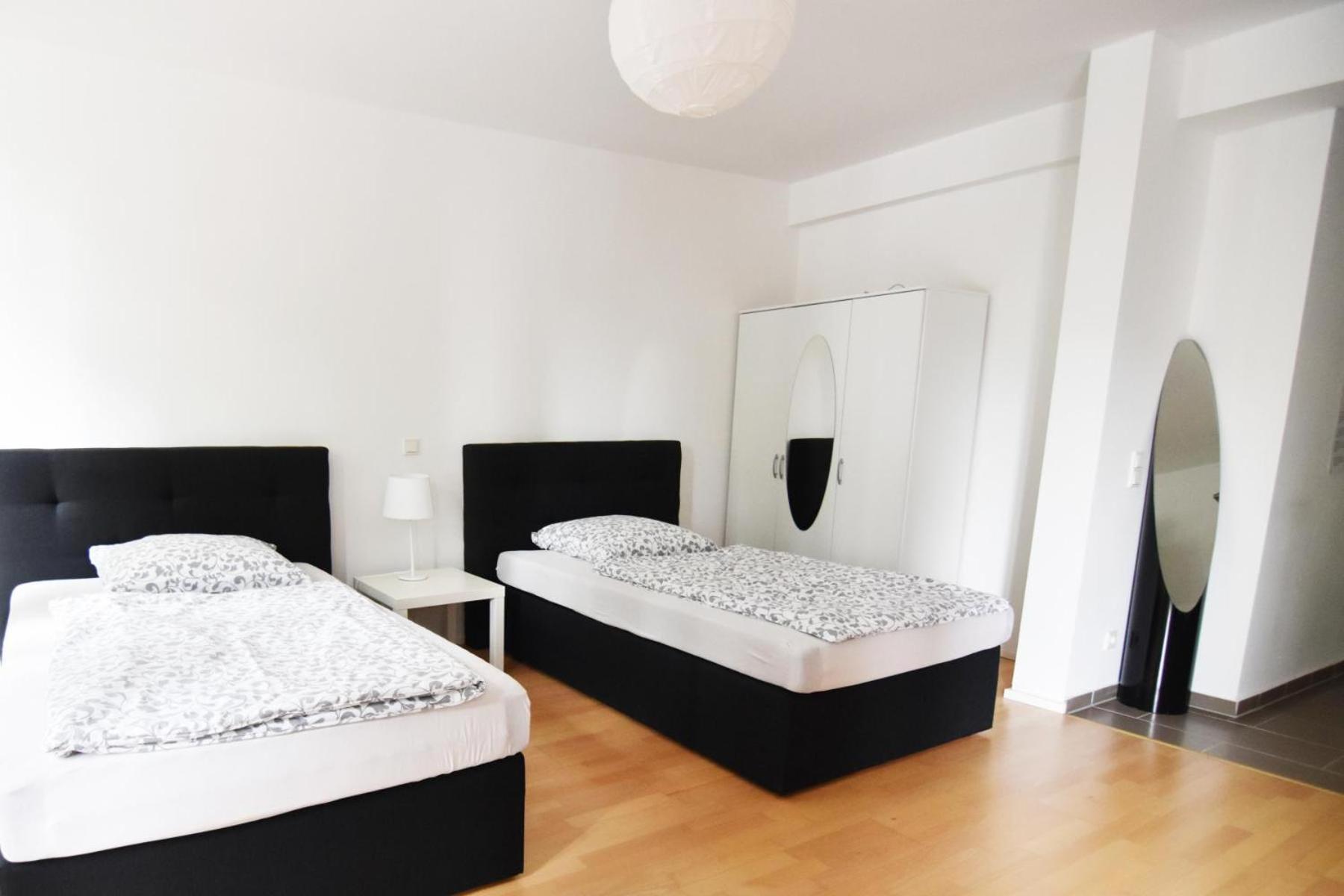 Dorya Am Ring Apartment Кьолн Екстериор снимка