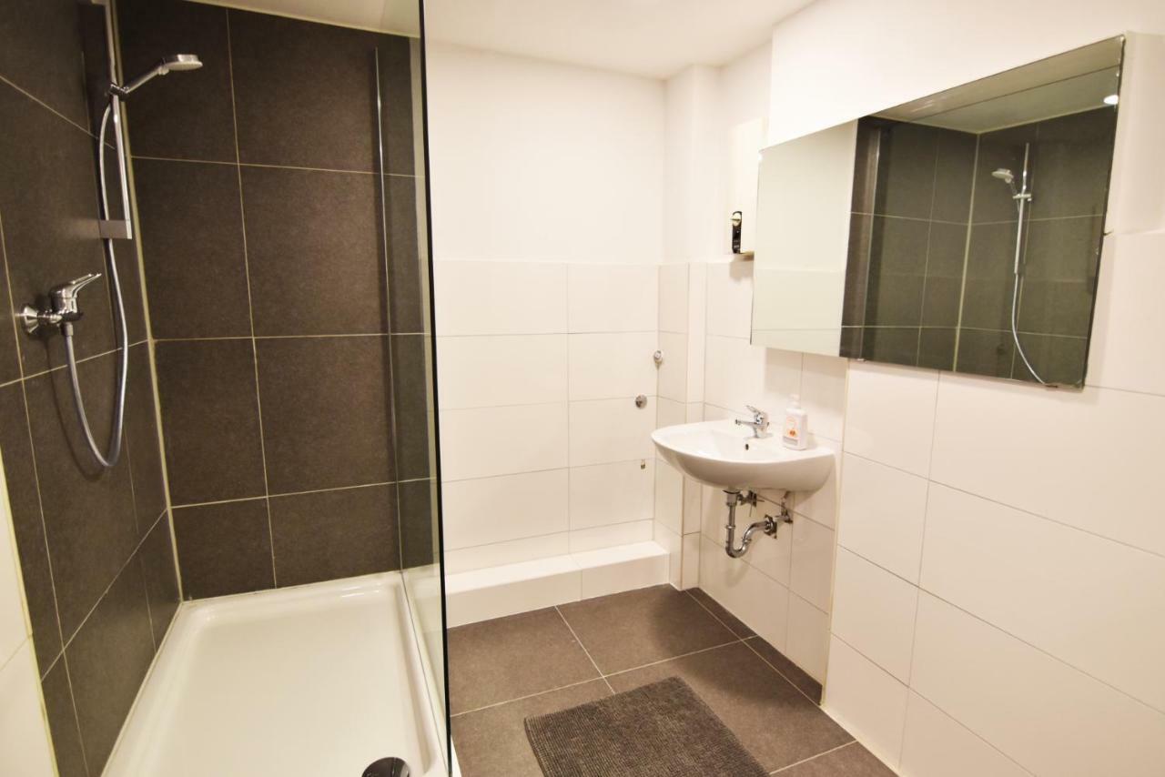 Dorya Am Ring Apartment Кьолн Екстериор снимка