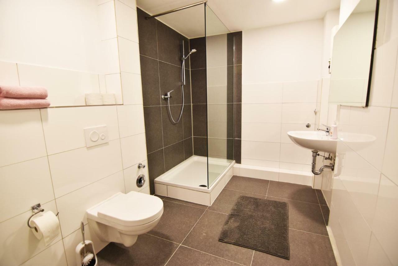 Dorya Am Ring Apartment Кьолн Екстериор снимка