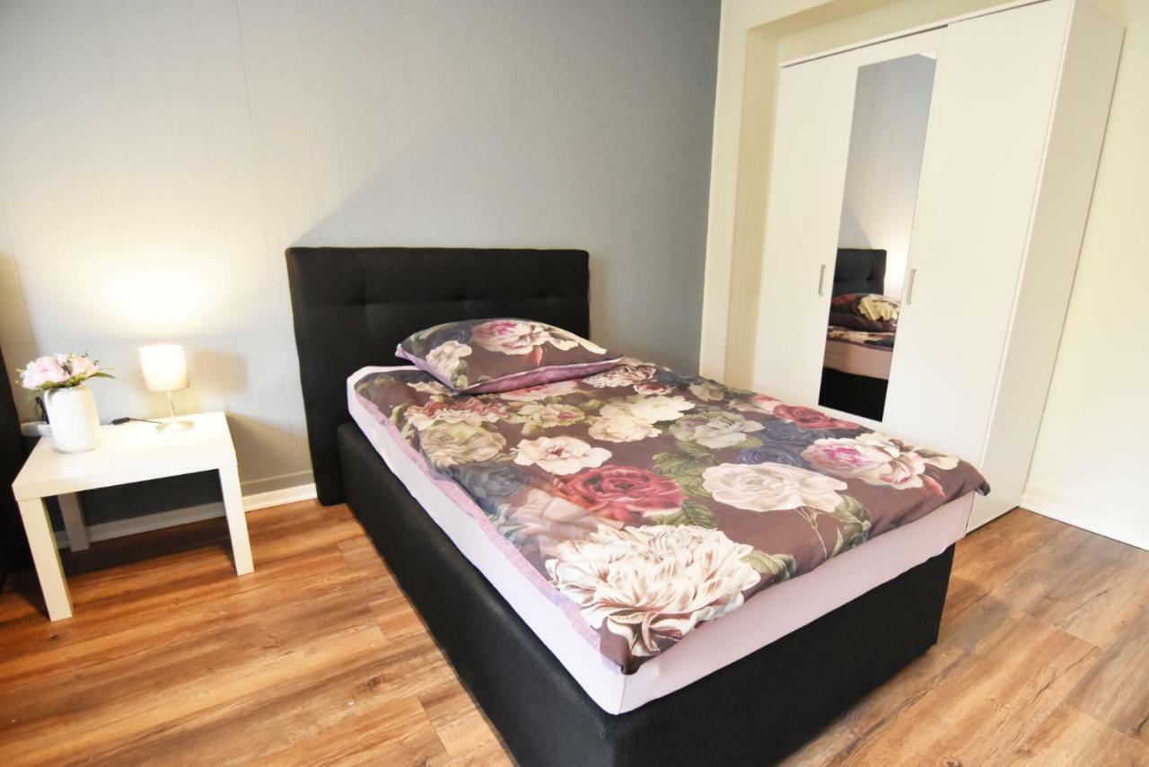 Dorya Am Ring Apartment Кьолн Екстериор снимка